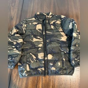 Old Navy Camo Jacket Toddler size Small 6/7
